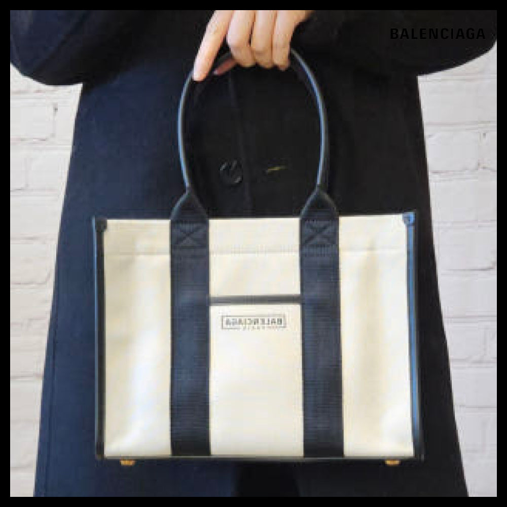 ★BALENCIAGAアウトレット セール ★Logo Unisex Organic Cotton