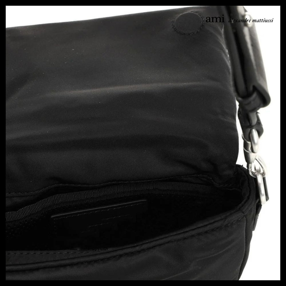 【ami】Black Crossbody Bag