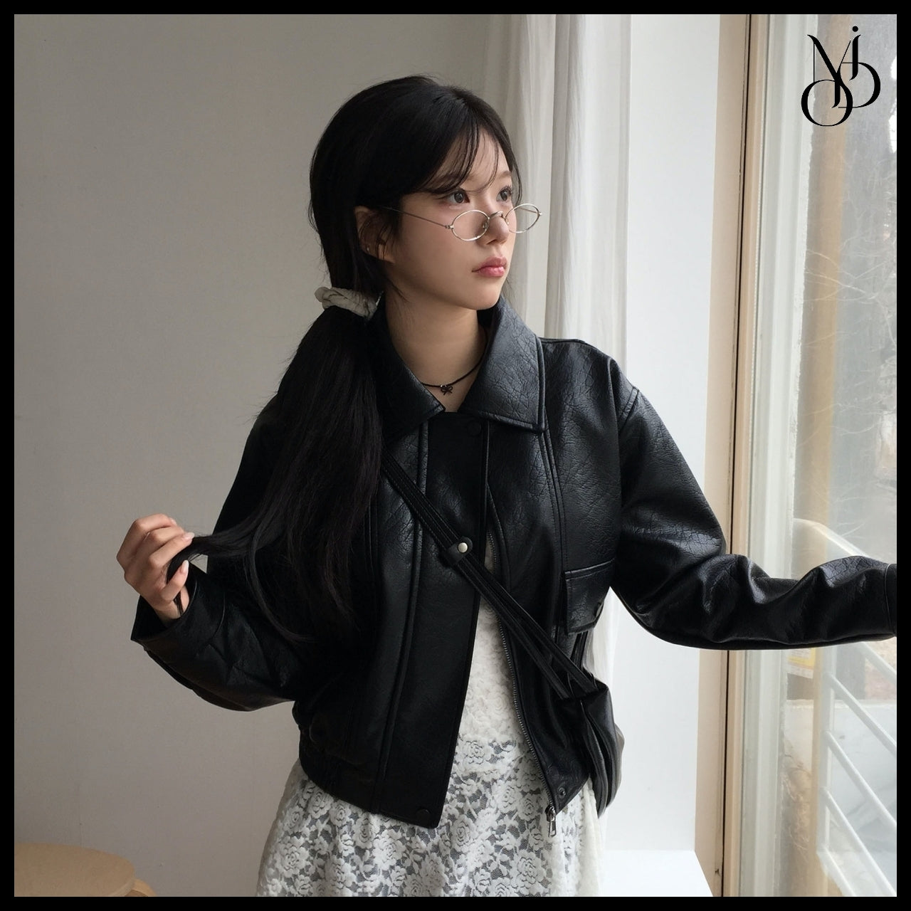 【MODIMOOD】Sailor Half Fit Crop Leather Jacket 2 Colors