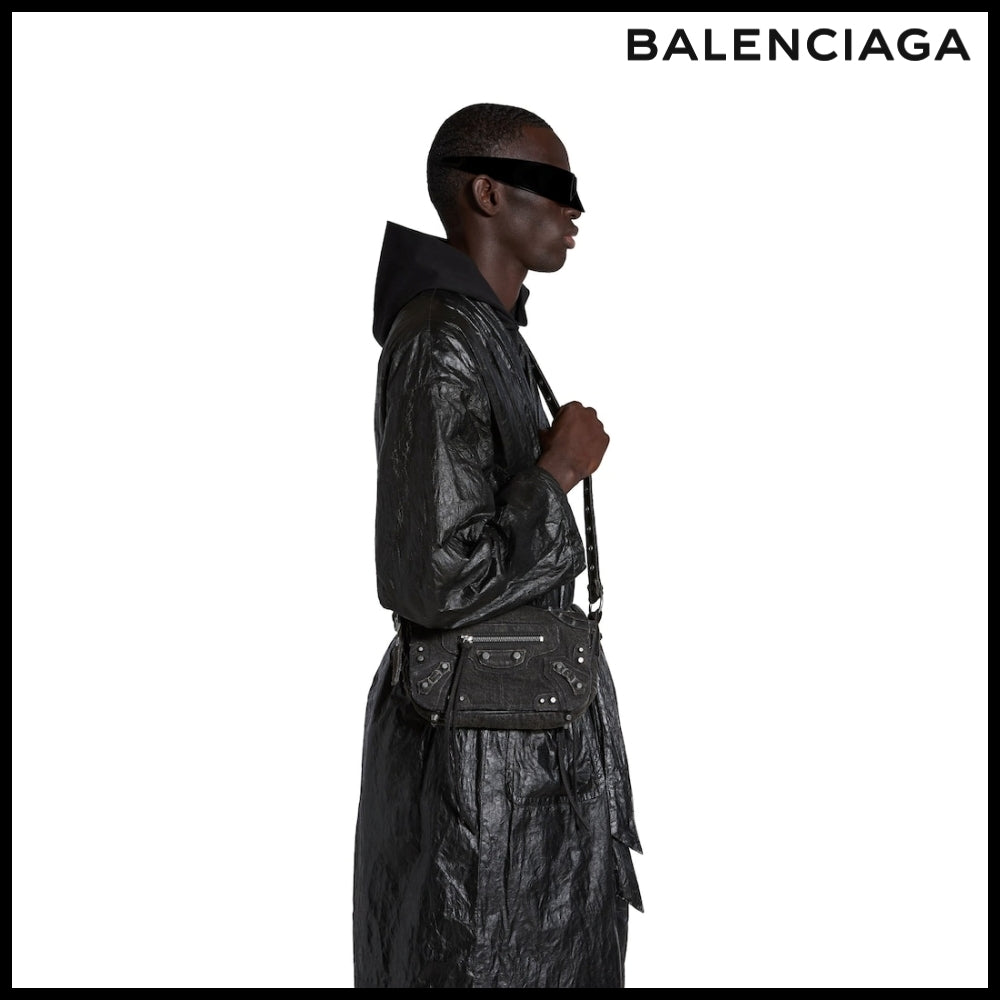 【BALENCIAGA】Le Cagole XS Flap Bag in Black Washed Denim