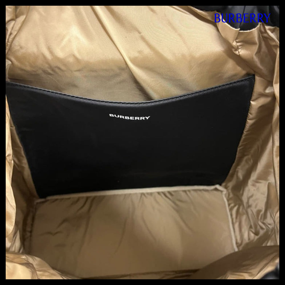 【Burberry】Lettering Logo Pocket Nylon Medium Rucksack