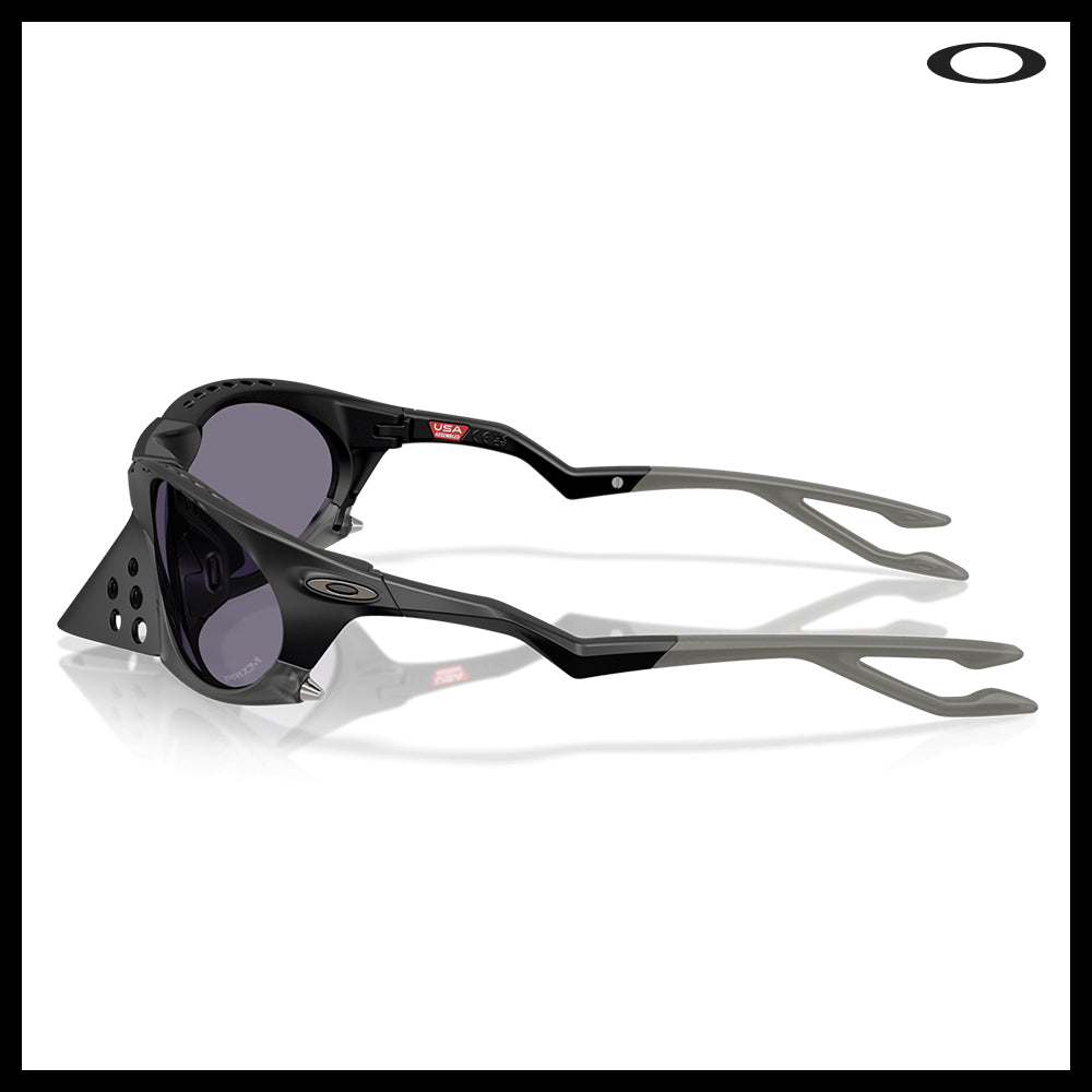【OAKLEY】PLANTARIS PRIZM GREY