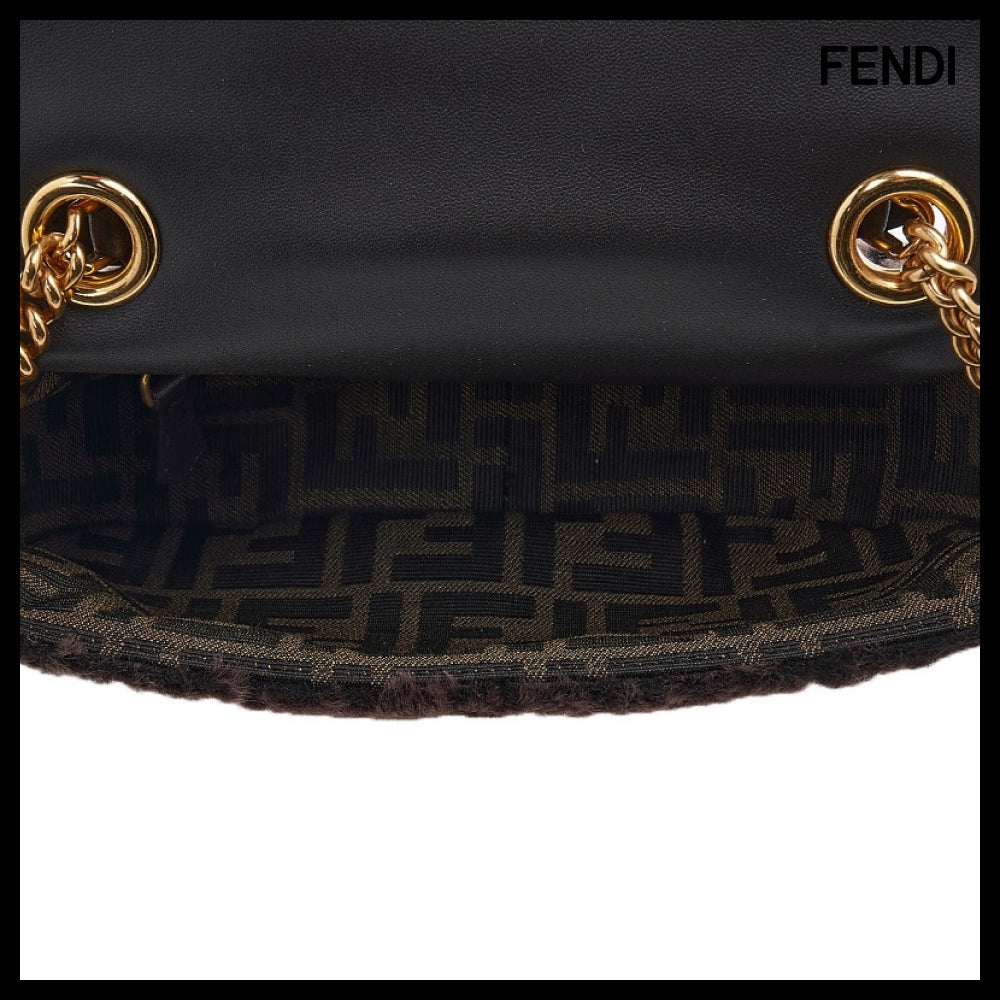 【FENDI】Women's Chain Baguette Bag