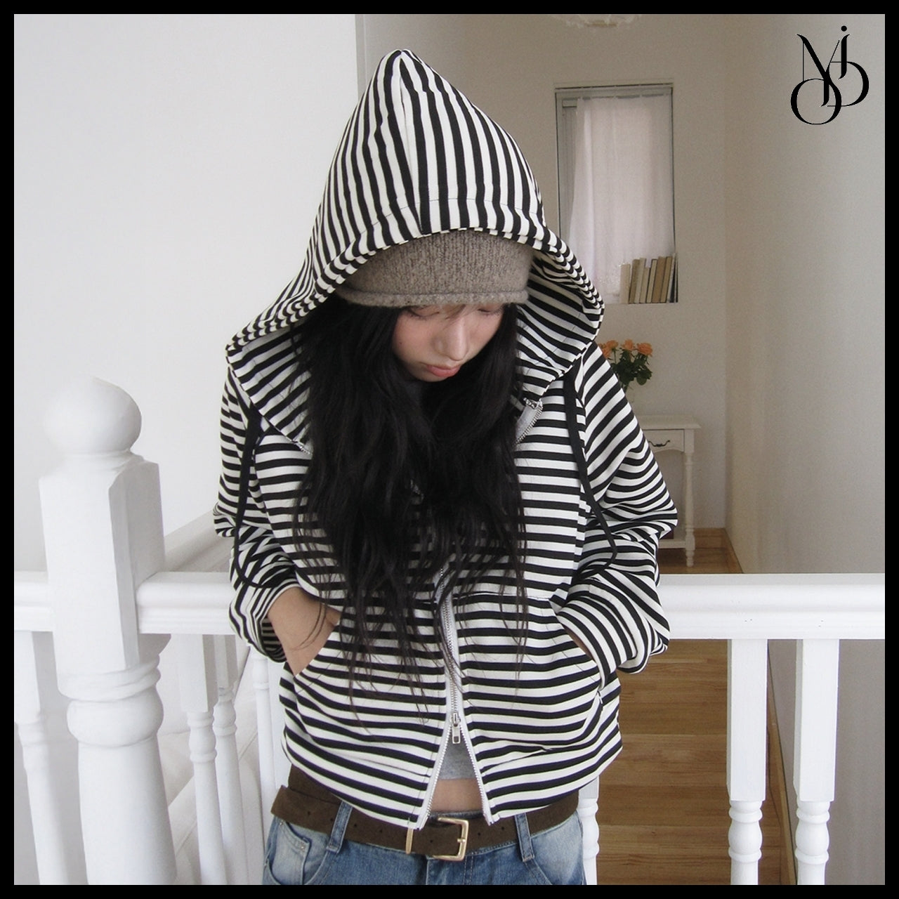 【MODIMOOD】Labu Stripe Two-Way Hoodie Zip-Up 2 Colors