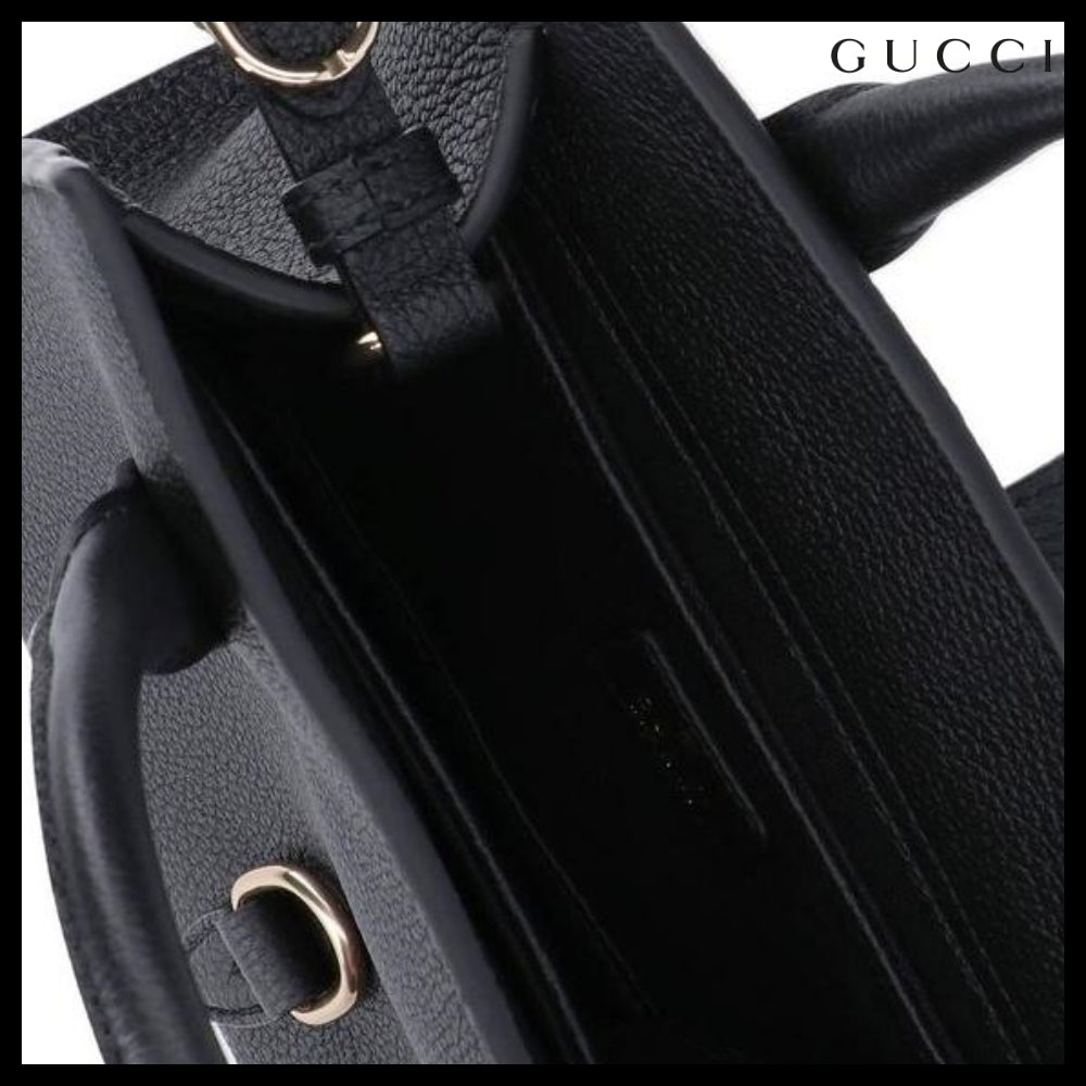 【GUCCI】Buckle-Detail Leather Small Tote Bag