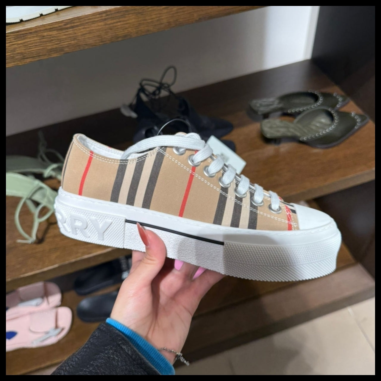 【BURBERRY】JACK Icon Stripe Canvas Low-Top Sneakers