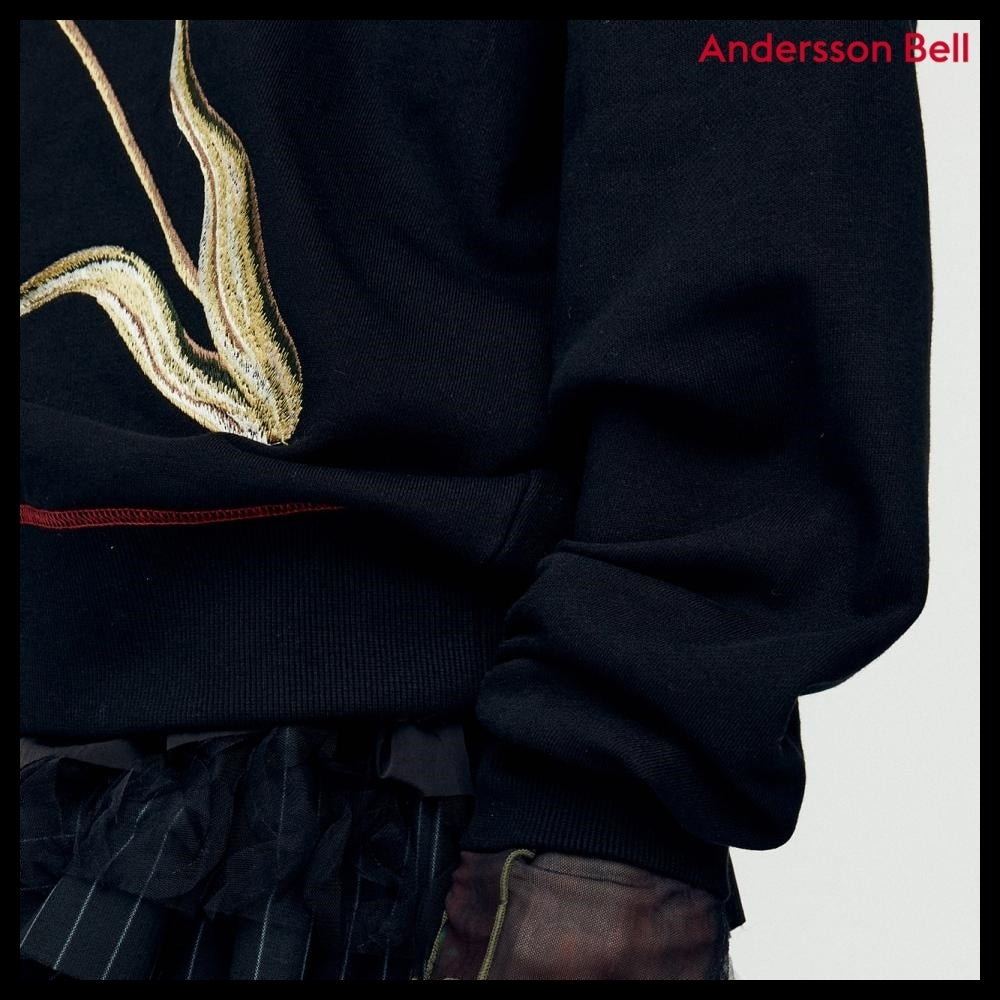 【ANDERSSON BELL】Essential ADSB Floor Sweatshirt Black