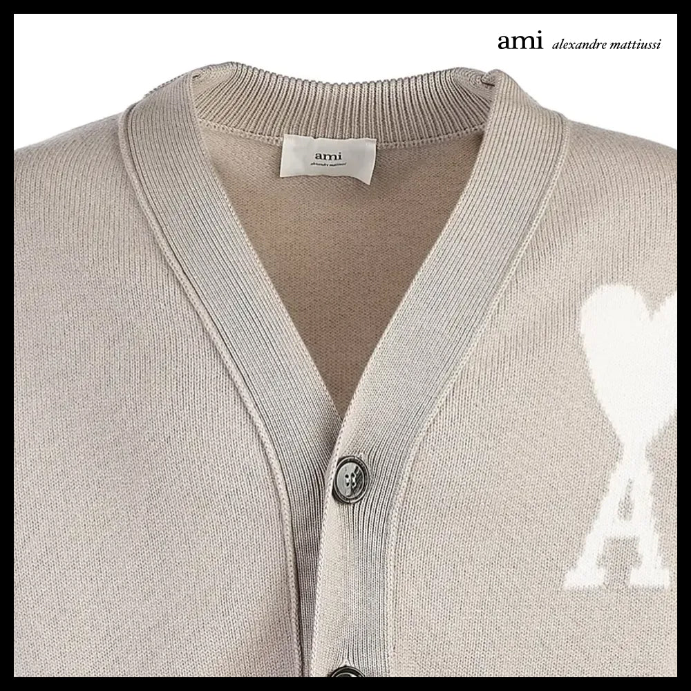 【AMI Paris】Off-White Virgin Wool Cardigan