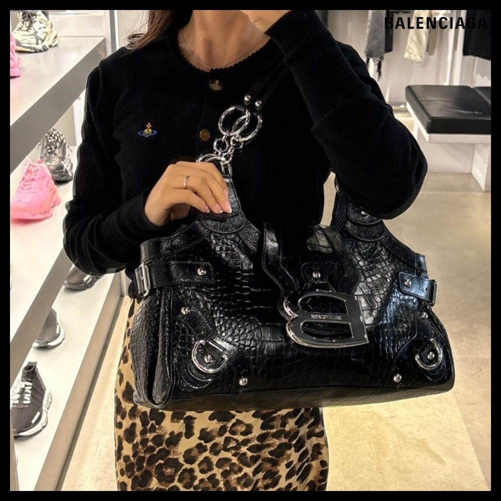 【BALENCIAGA】Essex Medium Bowling Bag