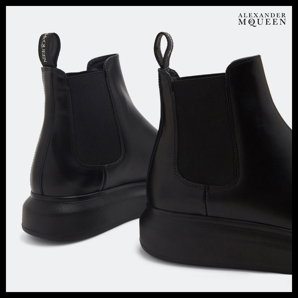 【Alexander Mcqueen】Hybrid Chelsea Boots in All Black