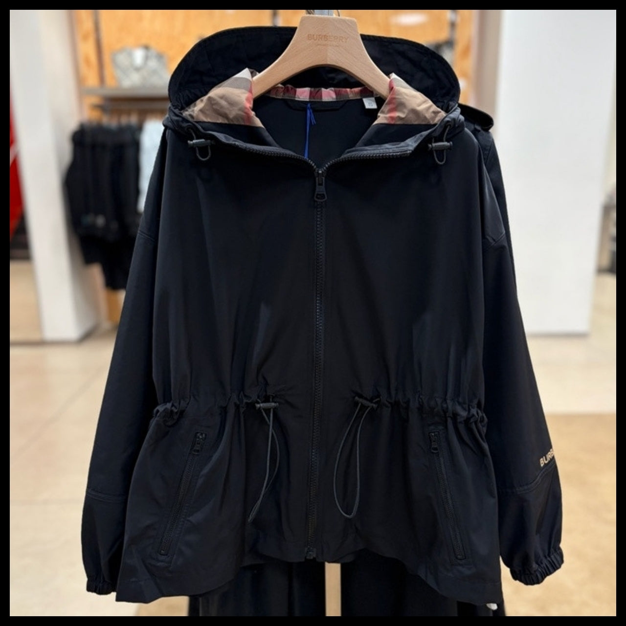 【Burberry】New Birley Internal EKD Drawstring Hooded Zip Up