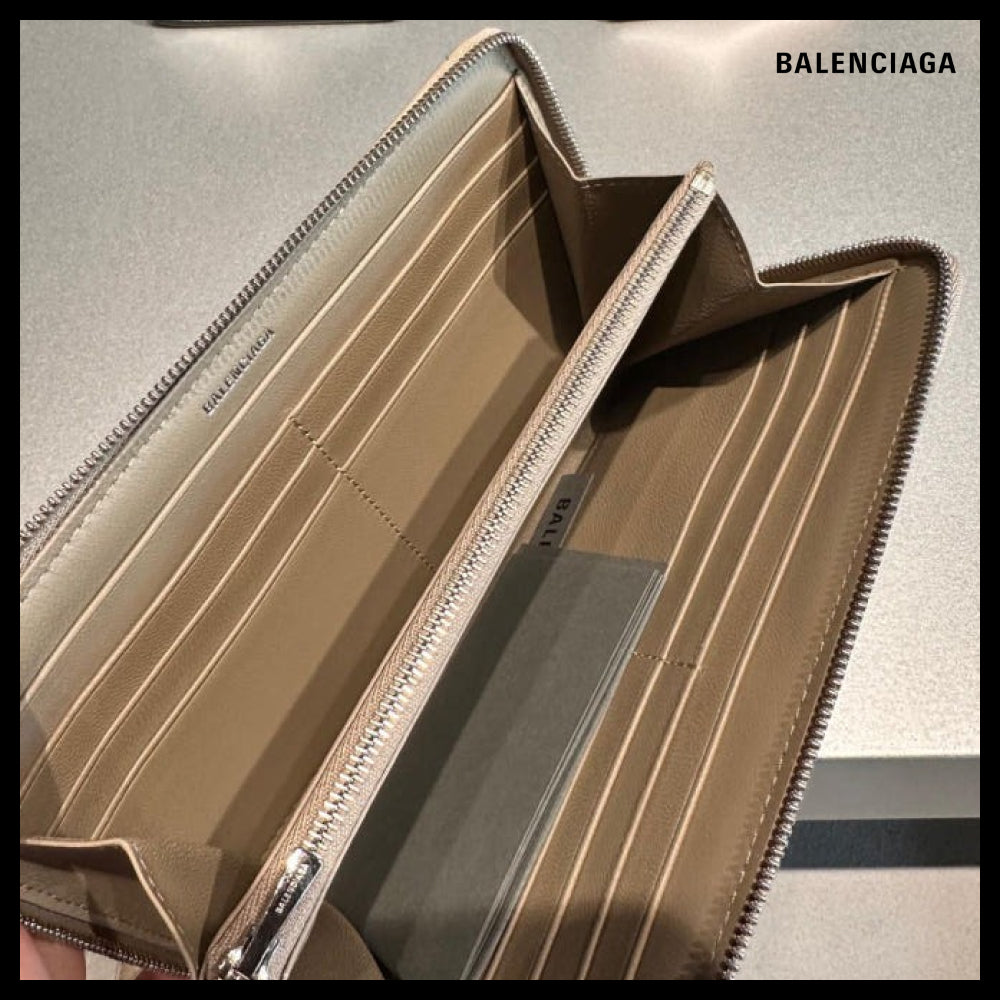 【BALENCIAGA】Wallet Taupe