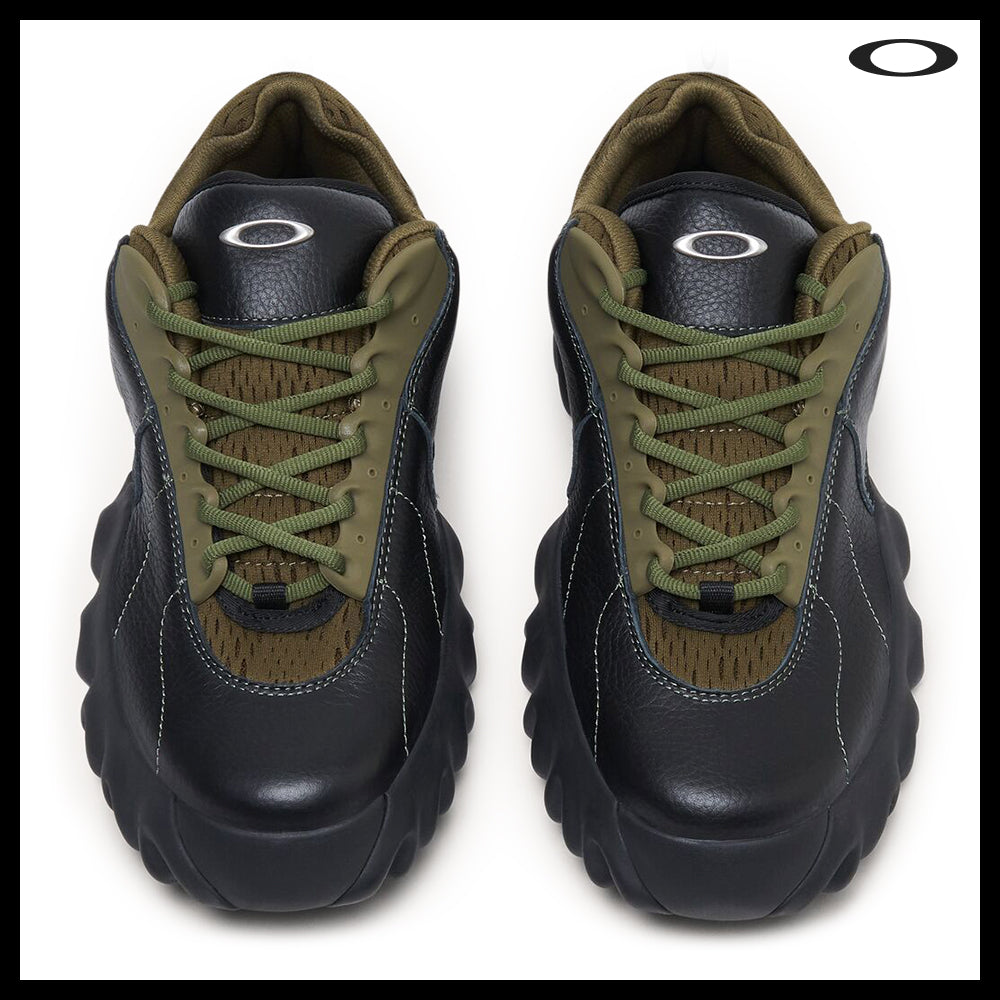 【OAKLEY】FACTORY TEAM FULL GRAIN LEATHER CHOPSAW