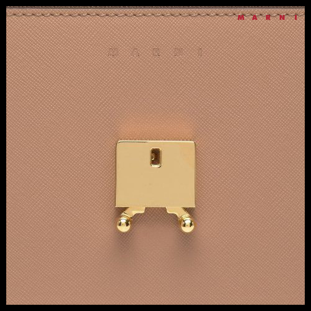 【MARNI】Medium Saffiano Trunk Shoulder Bag Brown Sugar