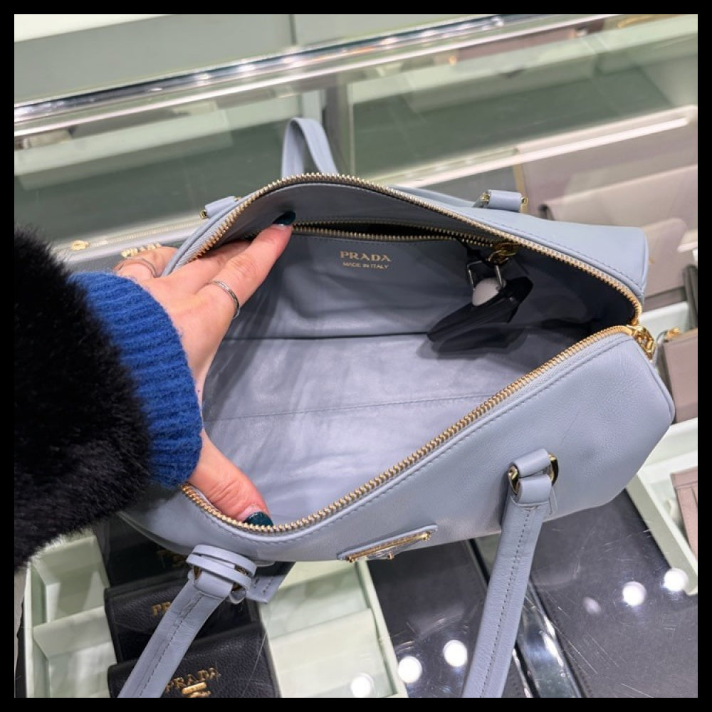 【Prada】Triangle Logo Soft Grained Lock Pendant Top Handle