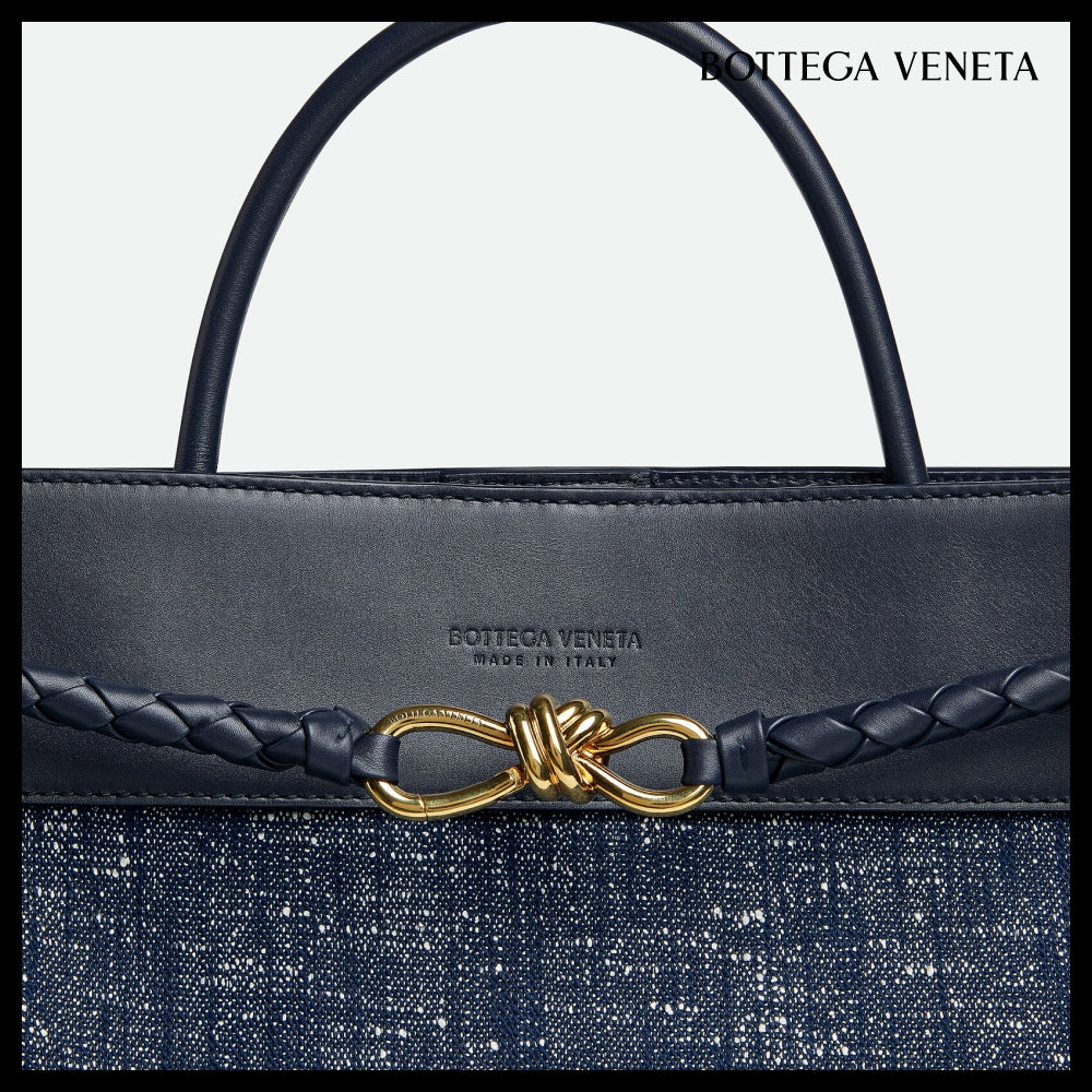 ◆BOTTEGA VENETA◆LARGE ANDIAMO TOTE BAG NAVY WHITE SPACE