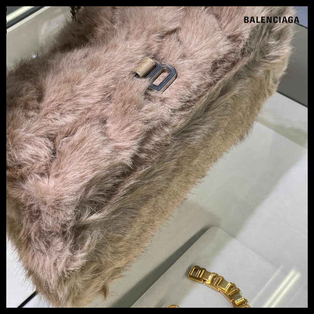 【BALENCIAGA】Crush Medium Chain Bag Fake Fur