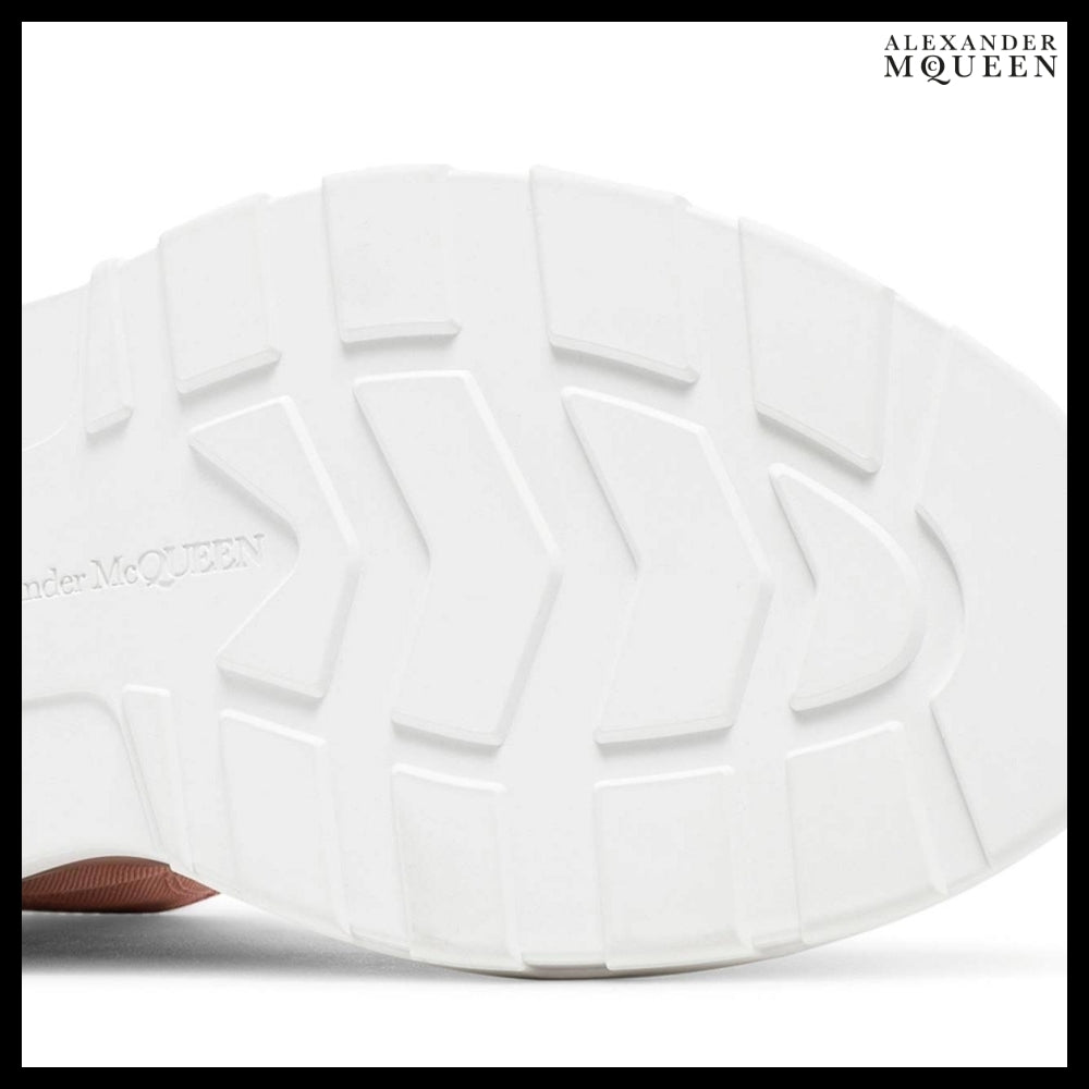 【Alexander Mcqueen】Tread Slick Boot Magnolia