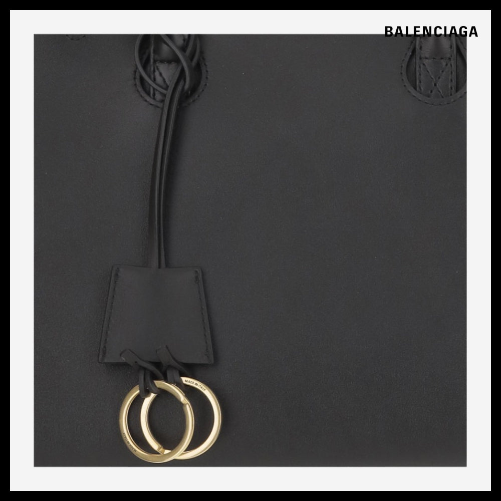 【BALENCIAGA】ブラックレザー スモール キャリーオール Hempton