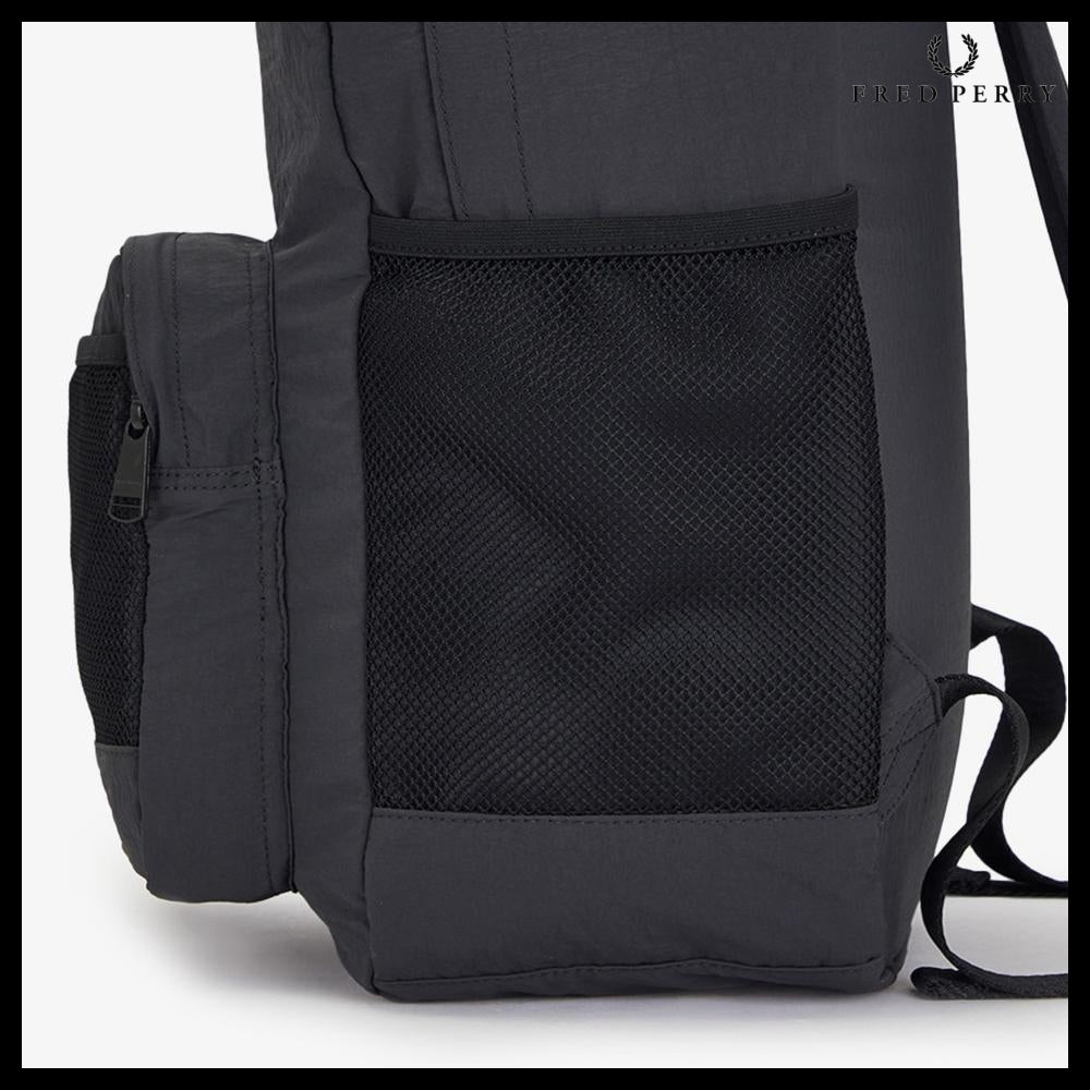 【FRED PERRY】Crinkle Nylon Mesh Backpack Anchor Gray