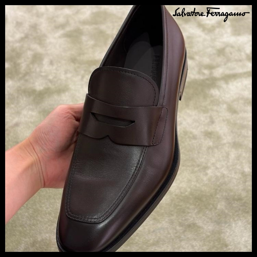【FERRAGAMO】GUSTAV LEATHER PENNY LOAFERS DARK BROWN