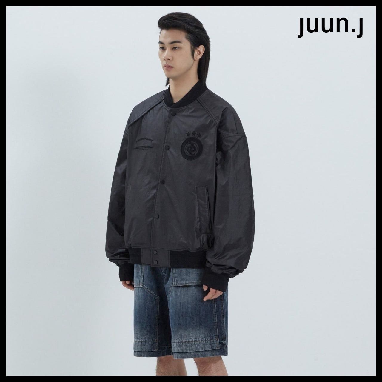 【JUUN.J】CORE Archive Football Varsity Jumper Black