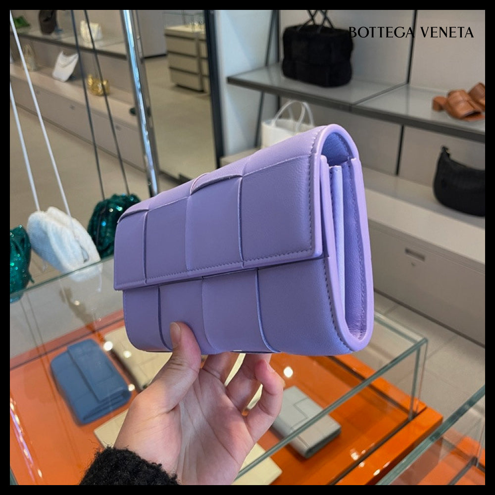 【BOTTEGA VENETA】Intreccio Nappa Calf Flap Wallet WISTERIA