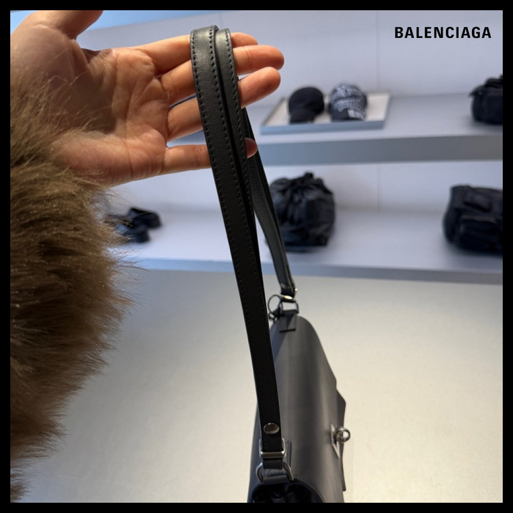 ★BALENCIAGAアウトレットセール★Bel Air Flap Bag XS Shoulder