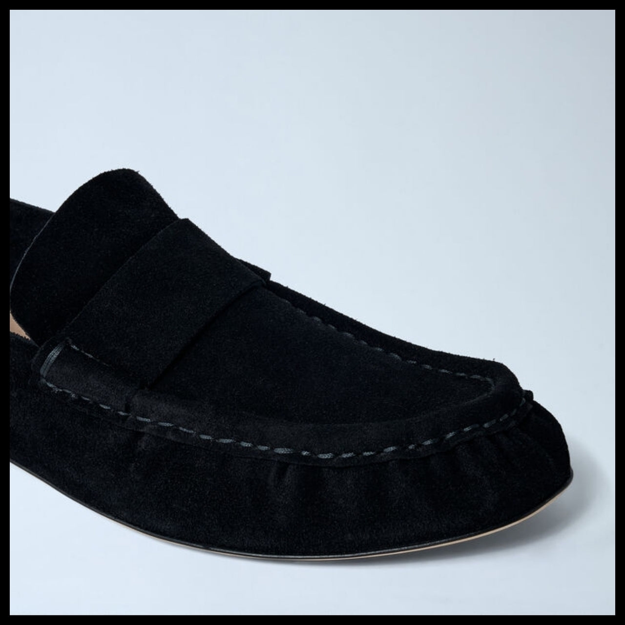 【THE ROW】Suede Loafers