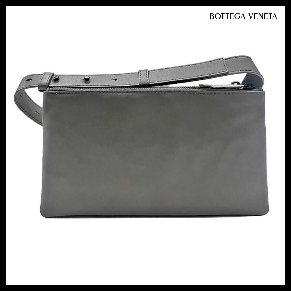 【Bottega Veneta】Intrecciato Messenger Bag Woven Luxury