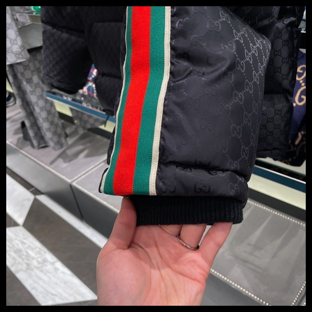 【GUCCI】Web GG Jacquard Goose Down Puffer Jacket Black