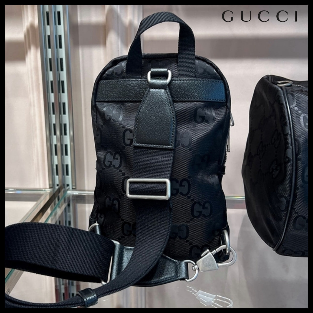 【GUCCI 】GG Logo Off The Grid Sling Bag BLACK