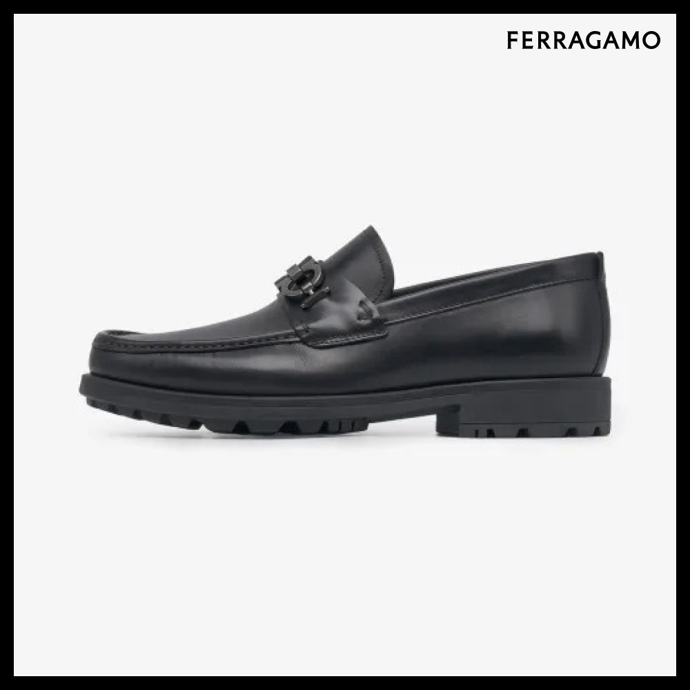 【FERRAGAMO】EEE Gancini Ornament Chunky Loafer Black