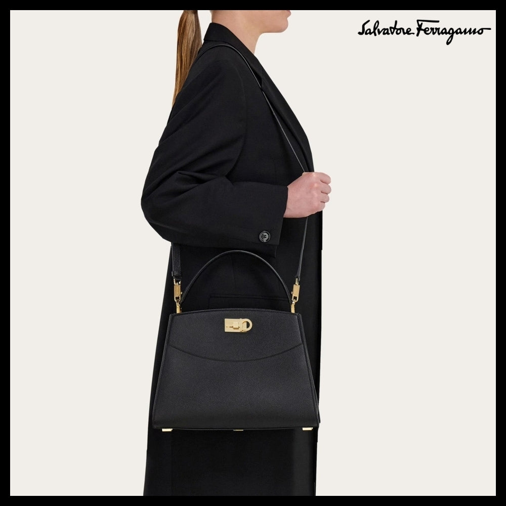 ◆SALVATORE FERRAGAMO◆Studio Medium Box Bag