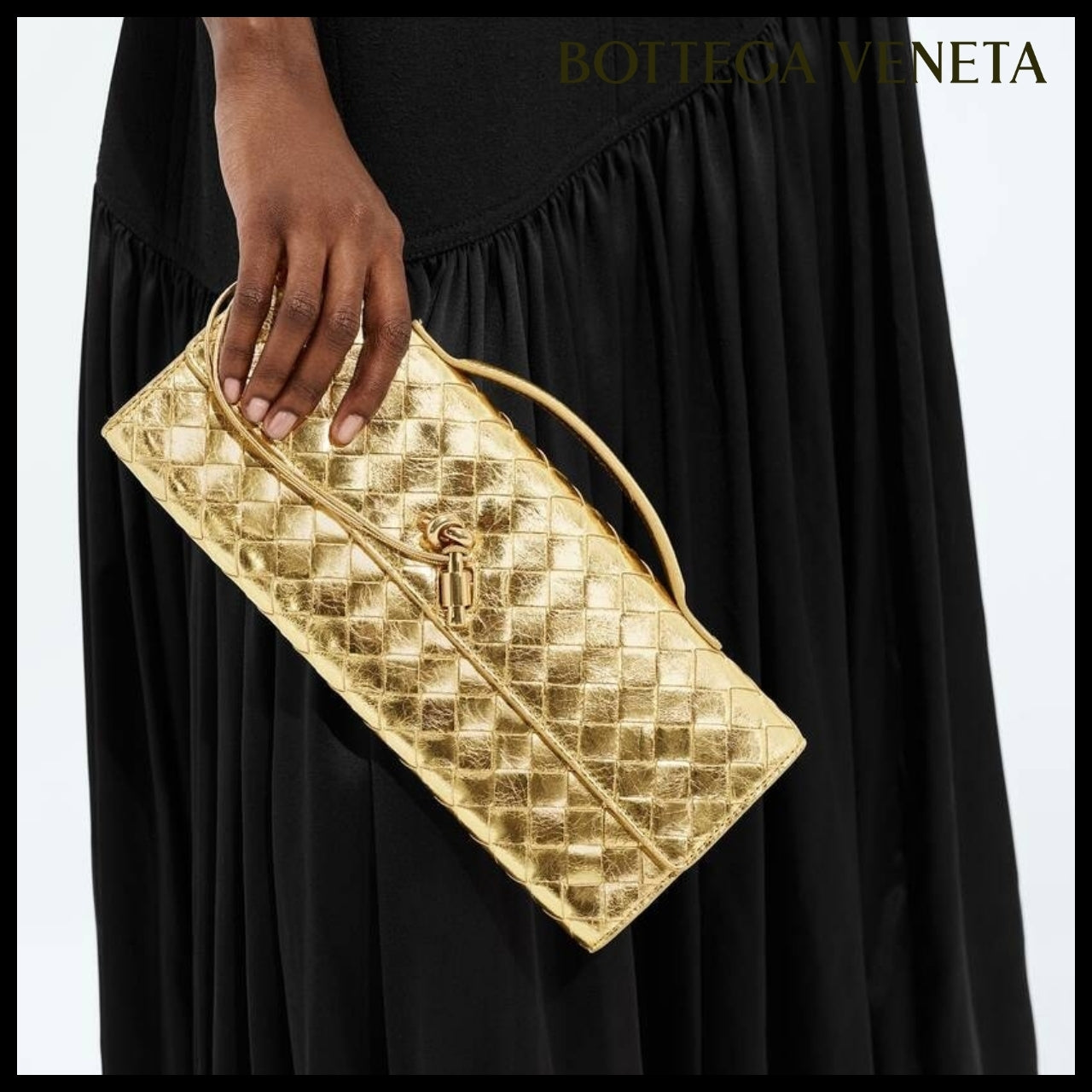 【韓国百貨店 BOTTEGA VENETA】Andiamo Clutch Bag Gold