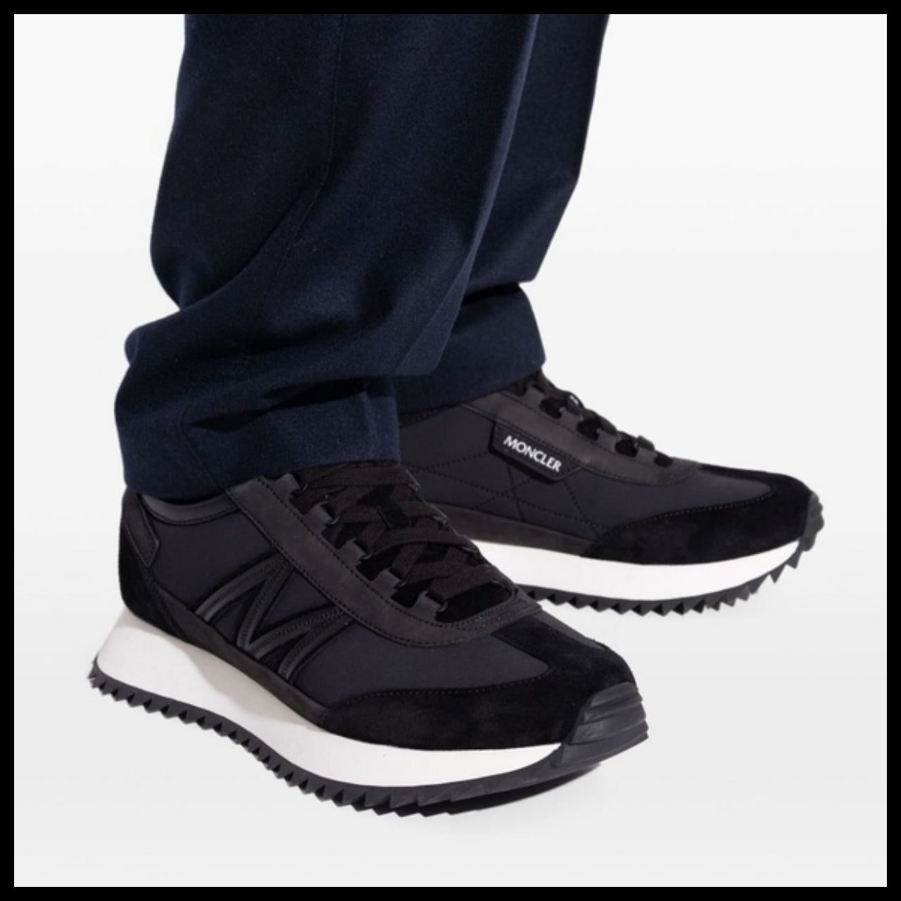 【MONCLER】Black Sneakers M7280999