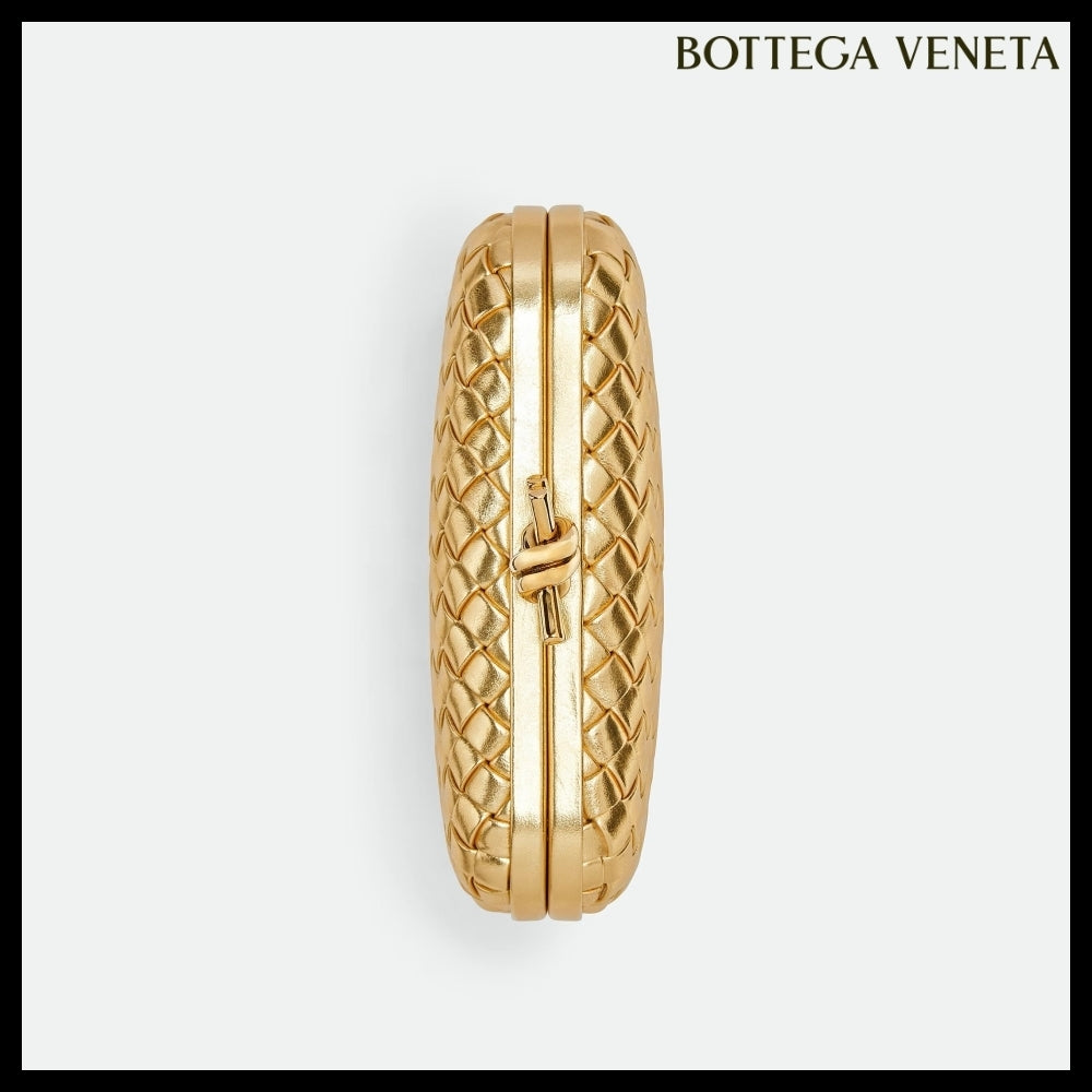 【韓国百貨店 BOTTEGA VENETA】Knot Clutch Bag Gold