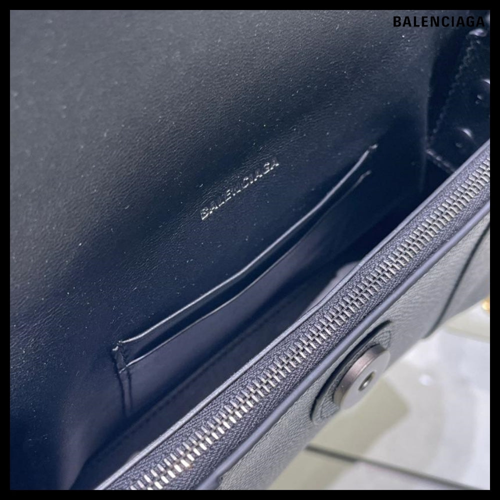 【BALENCIAGA】B Logo Downtown XXS Shoulder Bag