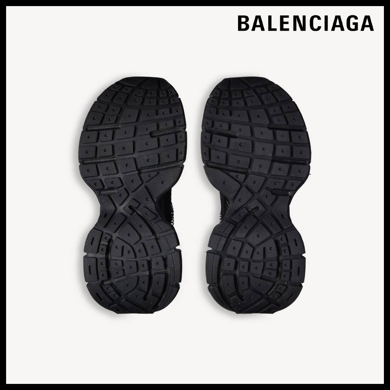 【BALENCIAGA】3XL Charm Sneakers