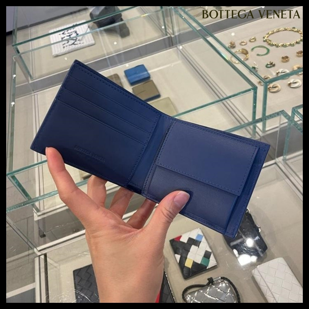 【BOTTEGAVENETA】IntreccioUrbanLeatherCoinPocketBiFoldWallet