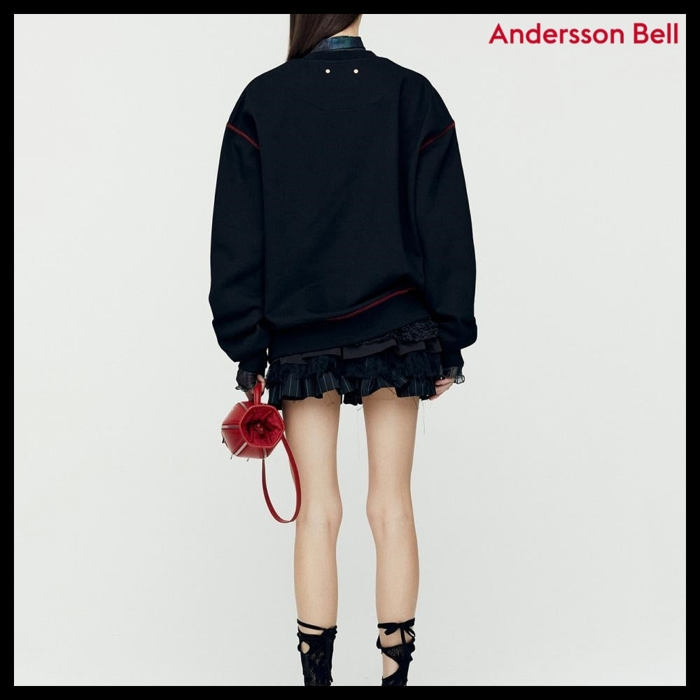 【ANDERSSON BELL】Essential ADSB Floor Sweatshirt Black