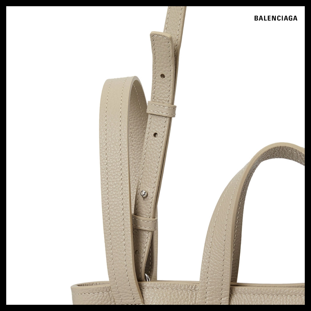 【BALENCIAGA】EVERYDAY 2.0 グレインカーフ トートバッグ TAUPE
