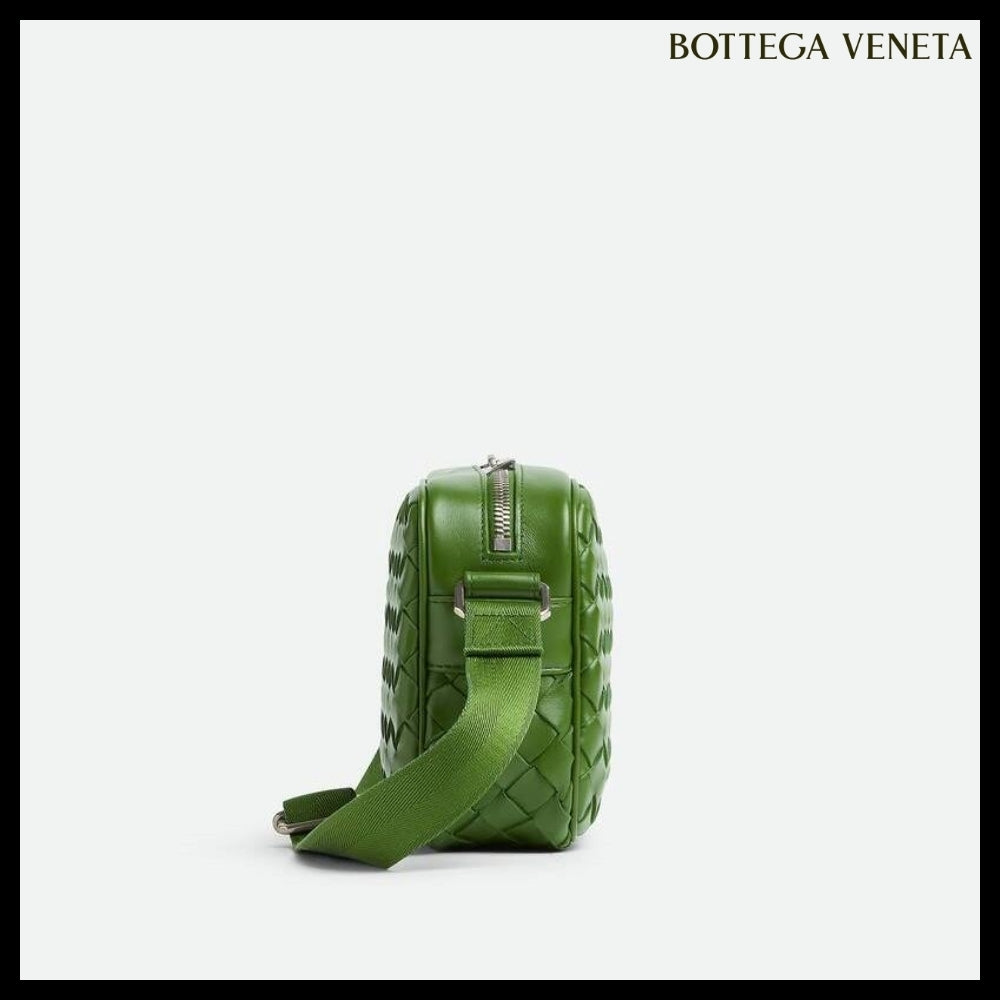 【BOTTEGA VENETA】SMALL INTRECCIATO CAMERA BAG AVOCADO