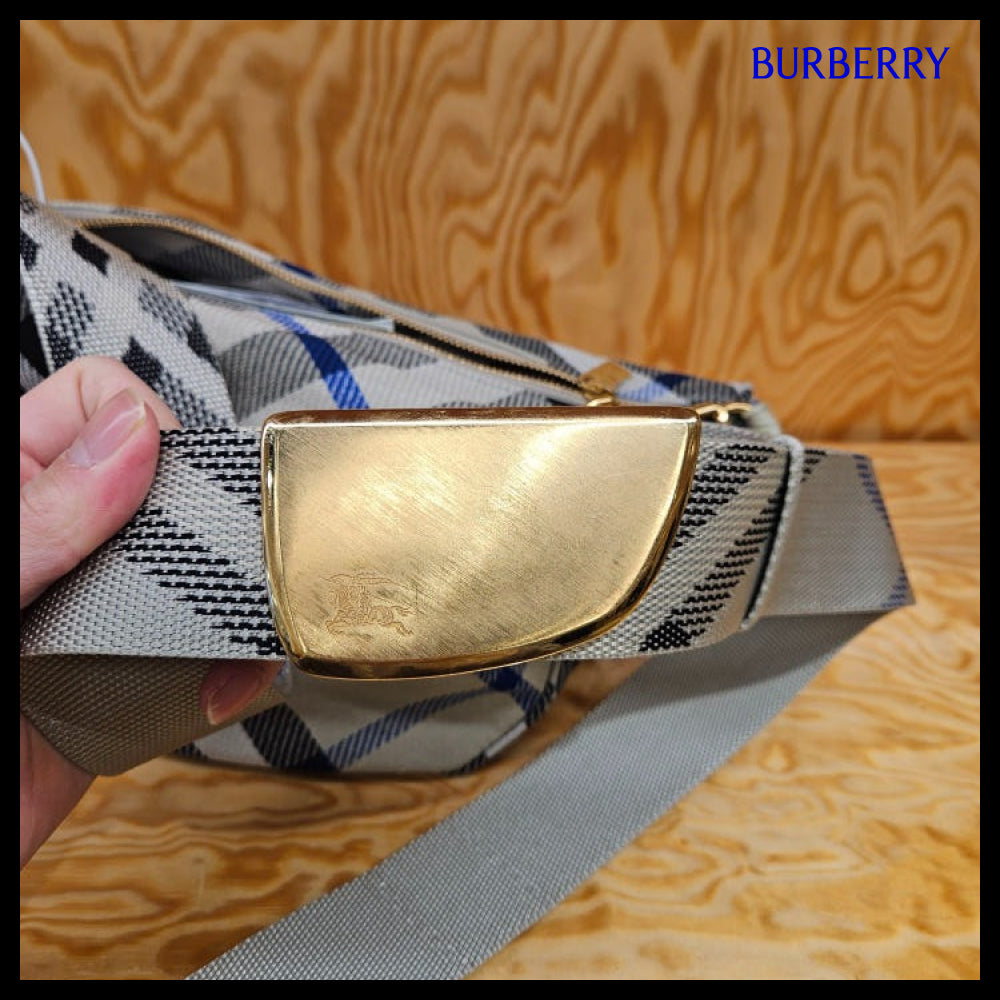 【Burberry】Women's MD Shield Messenger Shoulder Bag