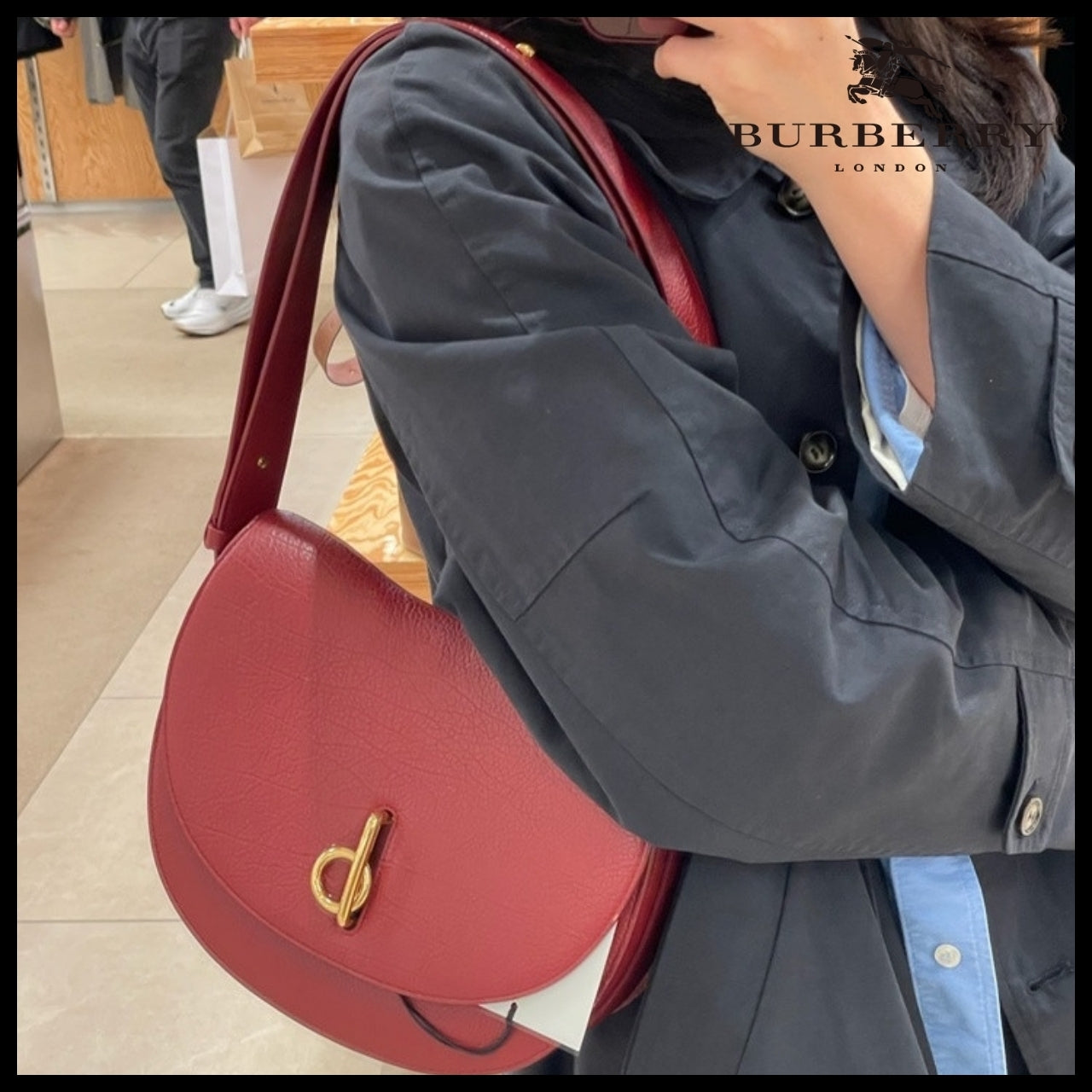 【Burberry】ROCKING Grain Leather Medium Shoulder Bag