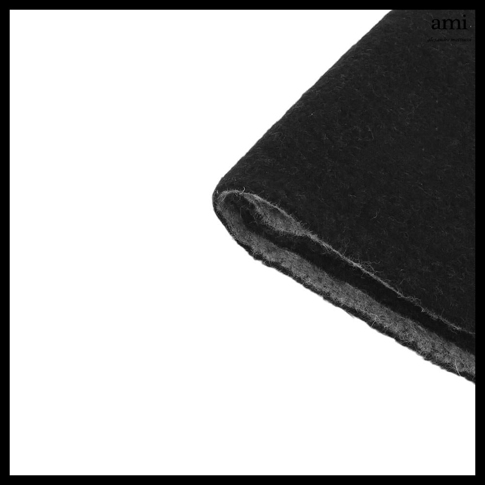 【 AMI PARIS 】 Black Fringe Scarf