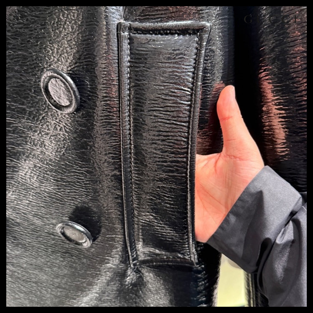 【GUCCI】Embossed Logo Wool Peacoat Black