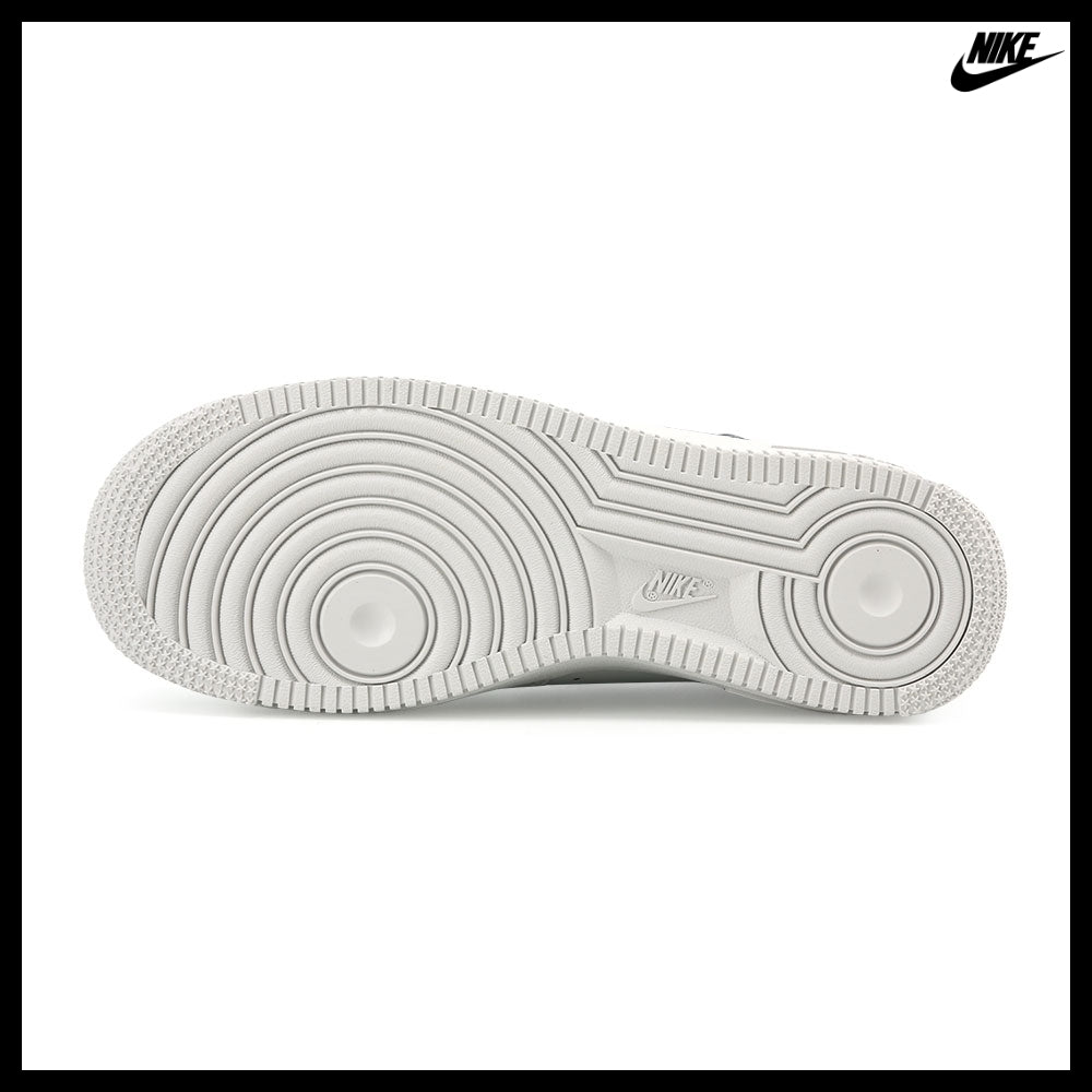 【NIKE】Sneakers Air Force 1 07 Low Classic
