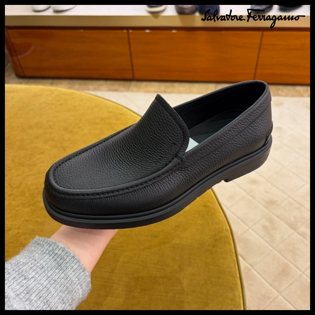 【FERRAGAMO】GENT GRAIN LEATHER LOAFERS BLACK