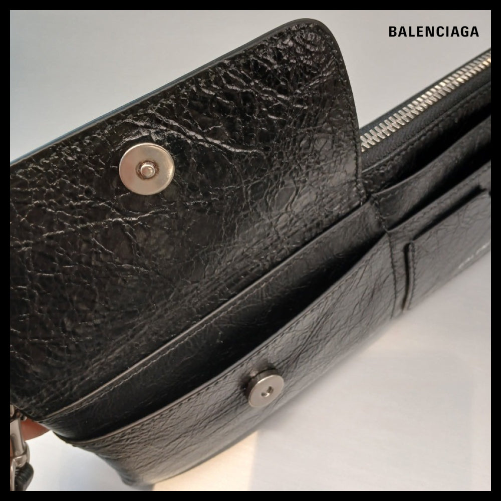 【BALENCIAGA】Superbusy Shoulder Pouch Black
